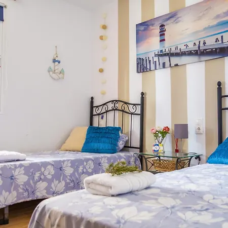 Дом отдыха Comodo 2hab. • 1 Min De La Playa •piscina• Wifi Дения