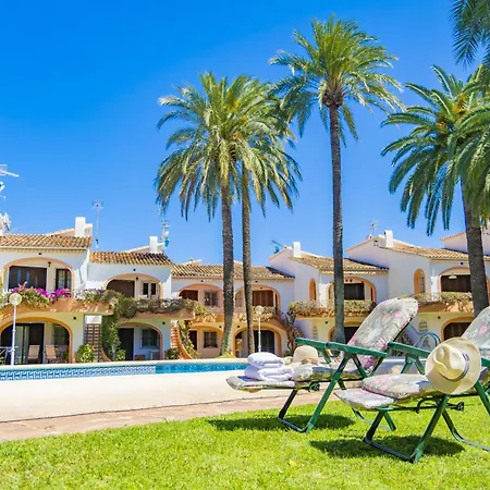 Comodo 2hab. • 1 Min De La Playa •piscina• Wifi Дом отдыха Дения