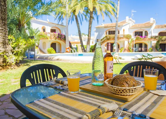 Comodo 2hab. • 1 Min De La Playa •piscina• Wifi Feriehus